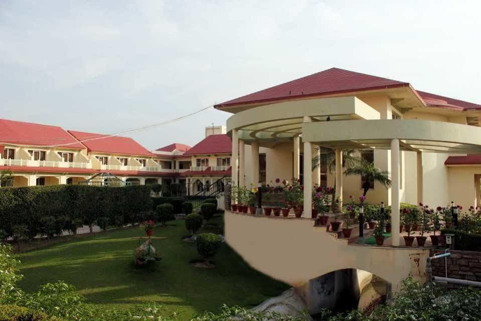 Shiva Oasis Spa Resort Behror Экстерьер фото